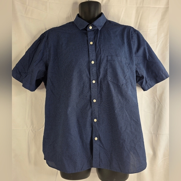Van Heusen Other - Van Heusen Navy Blue Short Sleeve Shirt Size XL Slim Fit Palm Tree Collar E-1650